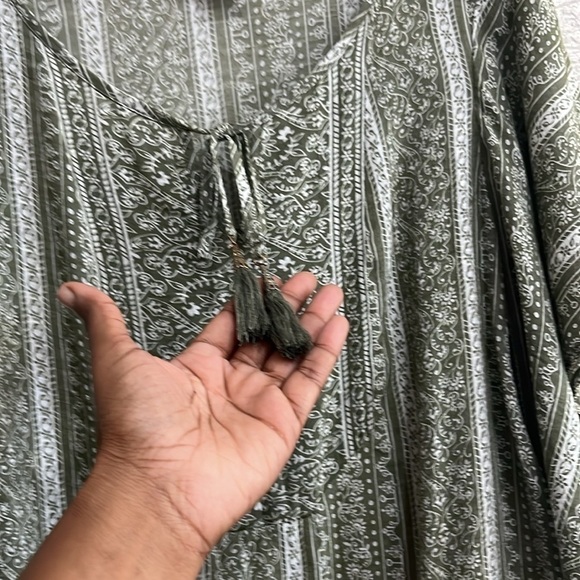 Liz Claiborne peasant Blouse Flair Short Sleeve Size Medium Ruffle Top - Picture 5 of 10